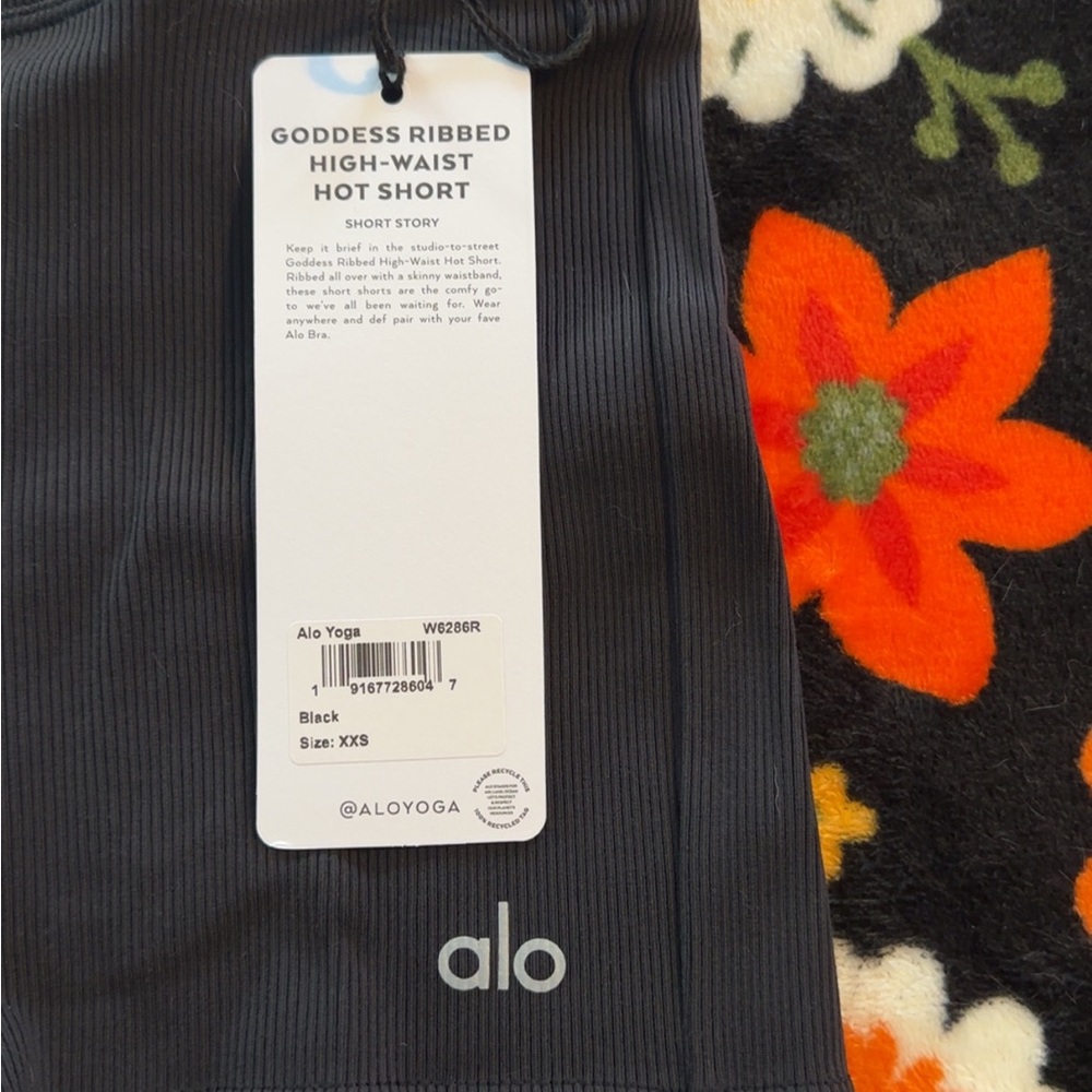ALO Yoga Goddess Ribbed High-Waisted Hot Short SZ XXS - Picture 4 of 6